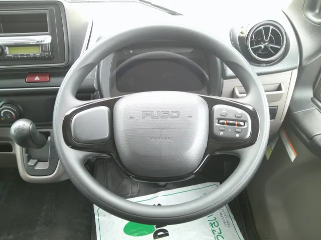 三菱 キャンター 2RG-FBA50(2WD)の写真15