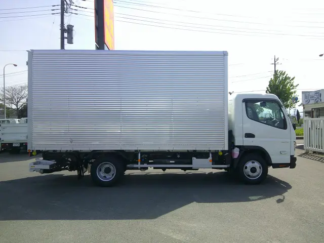 三菱 キャンター 2RG-FEB50(2WD)の写真4