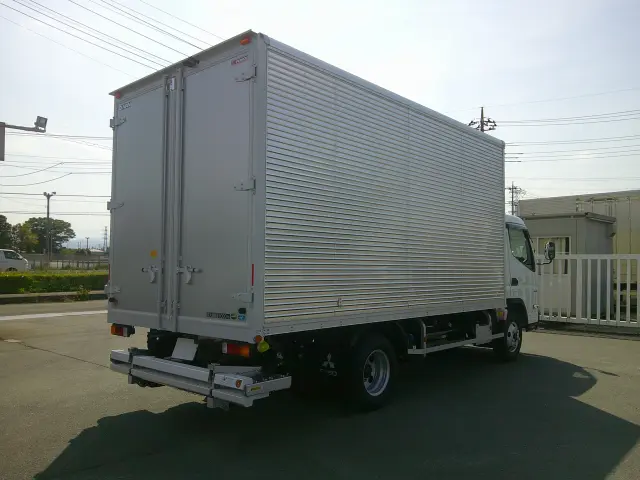 三菱 キャンター 2RG-FEB50(2WD)の写真5