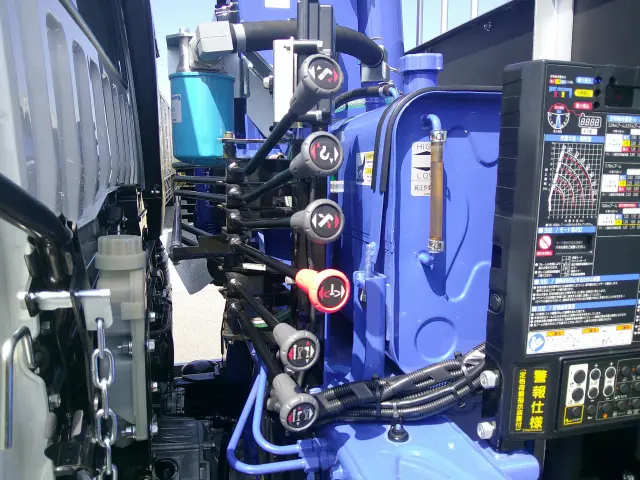 三菱 ファイター 2KG-FK62F(2WD)の写真17