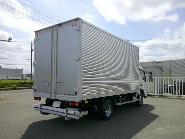 三菱 キャンター 2RG-FEB50(2WD)の写真5