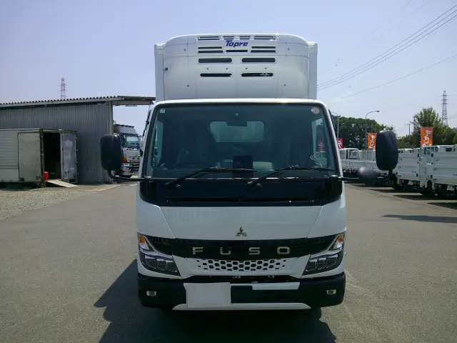 三菱 キャンター 2RG-FBAVO(2WD)の写真2