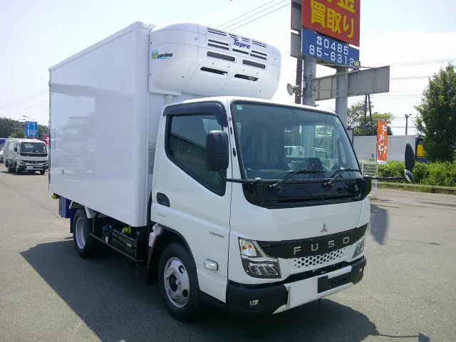 三菱 キャンター 2RG-FBAVO(2WD)の写真3