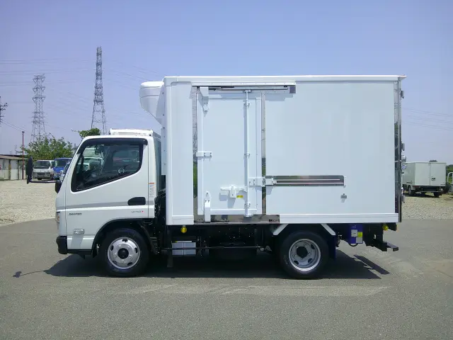三菱 キャンター 2RG-FBAVO(2WD)の写真8