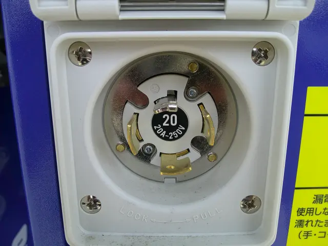 三菱 キャンター 2RG-FBAVO(2WD)の写真15