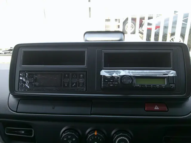 三菱 キャンター 2RG-FBAVO(2WD)の写真20