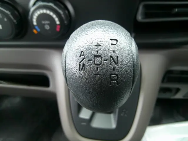 三菱 キャンター 2RG-FBAVO(2WD)の写真19