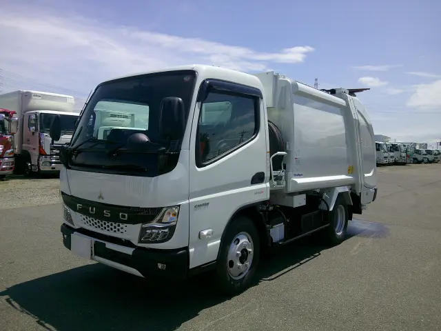 三菱 キャンター 2RG-FEAVOの写真1