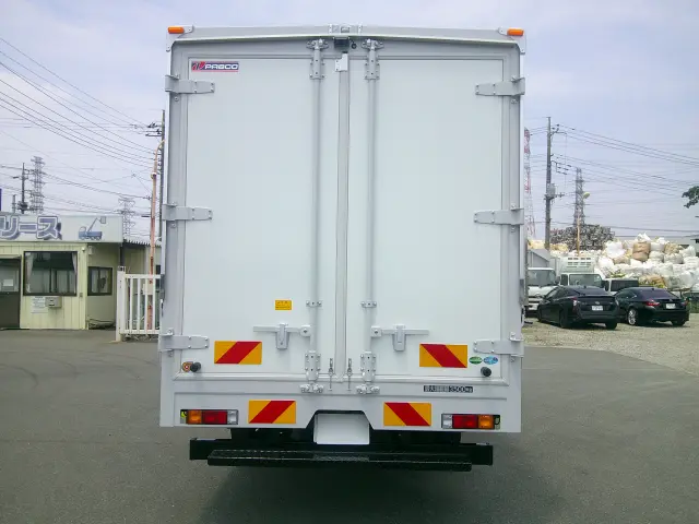 三菱 キャンター 2PG-FEB80(2WD)の写真6