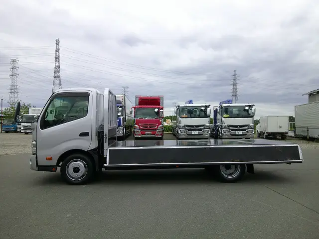 トヨタ トヨエース TKG-XZU710(2WD)の写真10