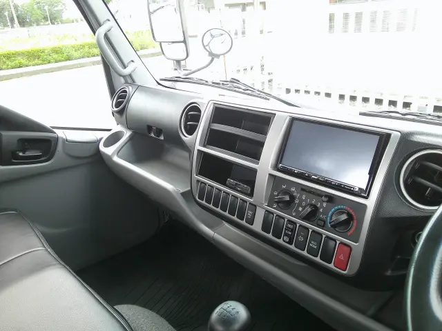 トヨタ トヨエース TKG-XZU710(2WD)の写真16