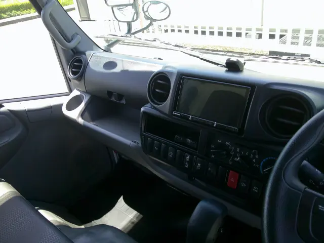 日野 デュトロ 2KG-XZC605M(2WD)の写真14