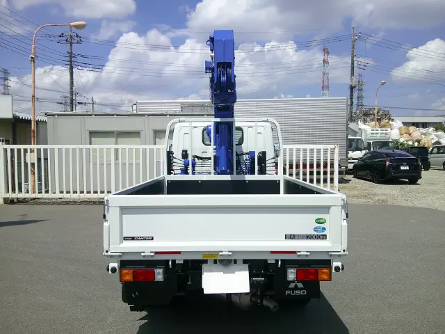 三菱 キャンター 2RG-FBAVO(2WD)の写真6