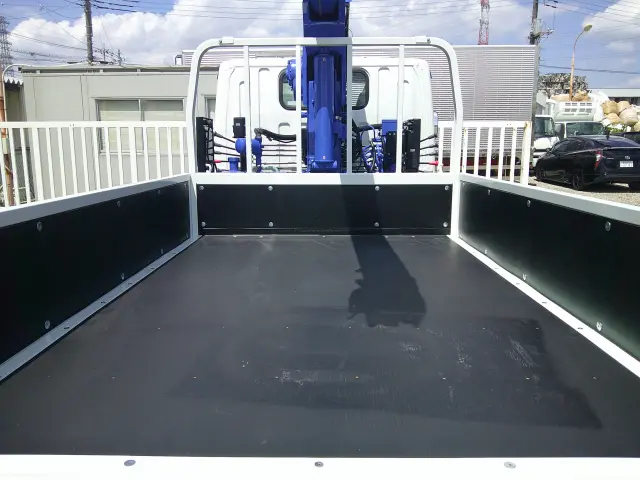 三菱 キャンター 2RG-FBAVO(2WD)の写真10