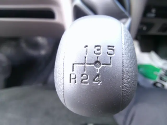 三菱 キャンター 2RG-FBAVO(2WD)の写真20