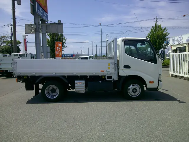 日野 デュトロ 2RG-XZU605(2WD)の写真4