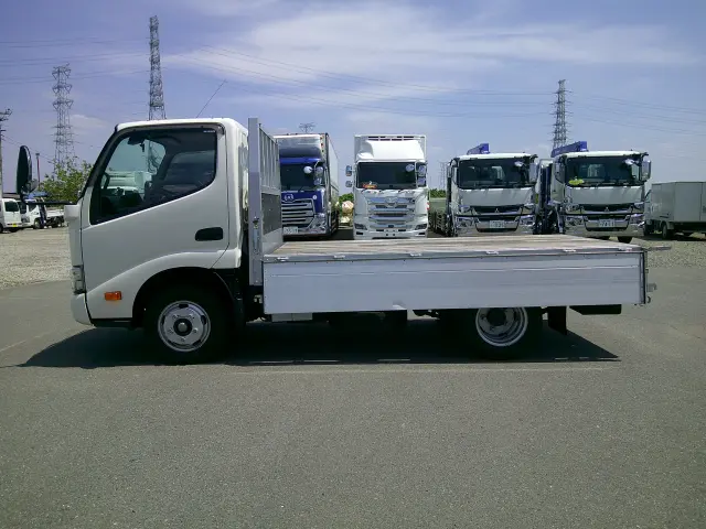 日野 デュトロ 2RG-XZU605(2WD)の写真10