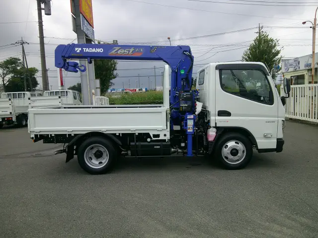 三菱 キャンター 2RG-FBAVO(2WD)の写真4
