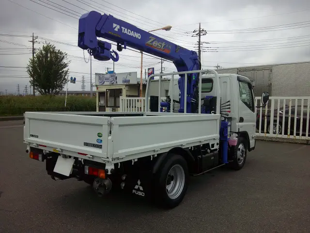 三菱 キャンター 2RG-FBAVO(2WD)の写真5