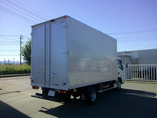 三菱 キャンター 2RG-FEA20(2WD)の写真5