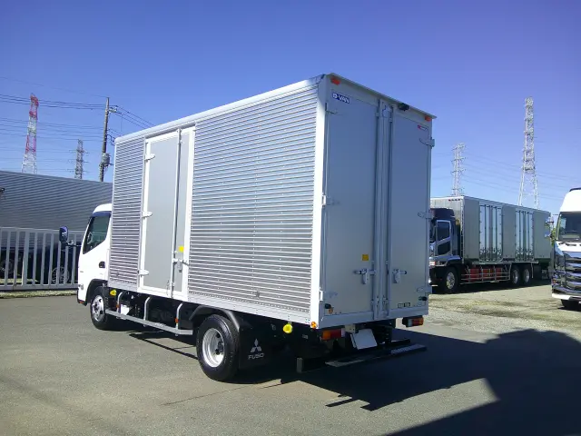 三菱 キャンター 2RG-FEA20(2WD)の写真7