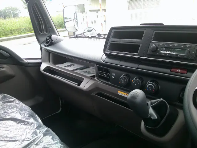三菱 キャンター 2RG-FEB80(2WD)の写真22