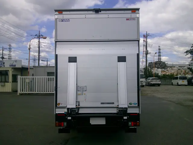 三菱 キャンター 2RG-FEAVO(2WD)の写真6