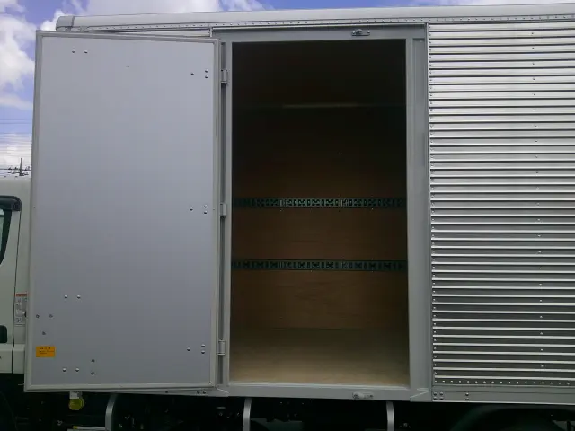 三菱 キャンター 2RG-FEAVO(2WD)の写真10