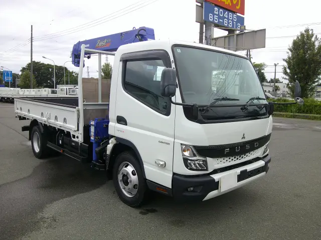 三菱 キャンター 2RG-FEB80(2WD)の写真3