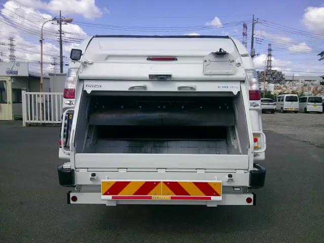 トヨタ ダイナ 2KG-XZU700A(2WD)の写真9