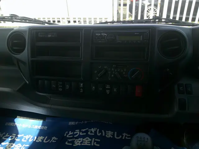 トヨタ ダイナ 2KG-XZU700A(2WD)の写真17