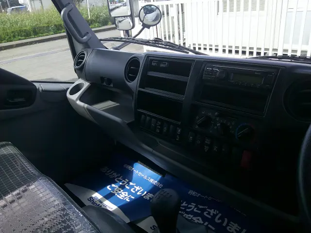 トヨタ ダイナ 2KG-XZU700A(2WD)の写真18