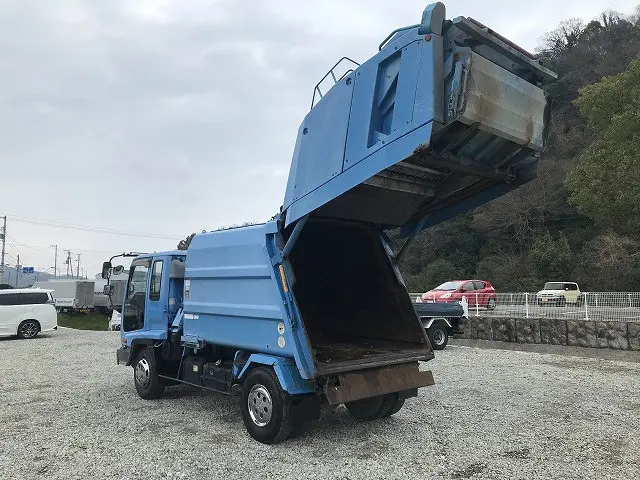 いすゞ フォワード KK-FRR35D4(2WD)の写真13