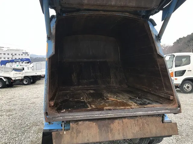 いすゞ フォワード KK-FRR35D4(2WD)の写真32