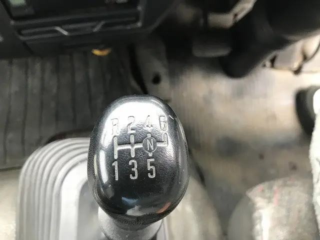 いすゞ フォワード KK-FRR35D4(2WD)の写真42
