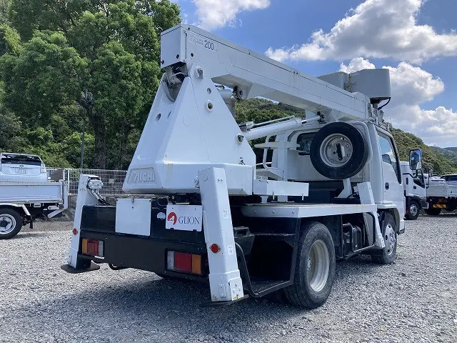 いすゞ エルフ BDG-NKR85N(2WD)の写真8