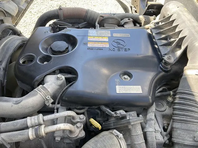 いすゞ エルフ BDG-NKR85N(2WD)の写真45