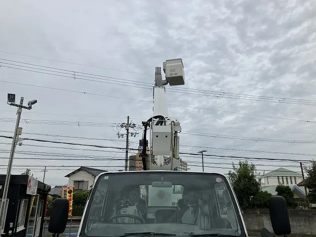 いすゞ エルフ TPG-NKR85N(2WD)の写真11