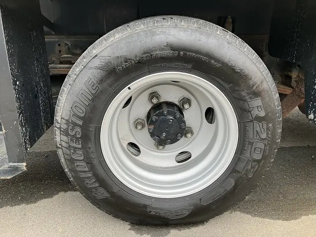 いすゞ エルフ TPG-NKR85N(2WD)の写真24