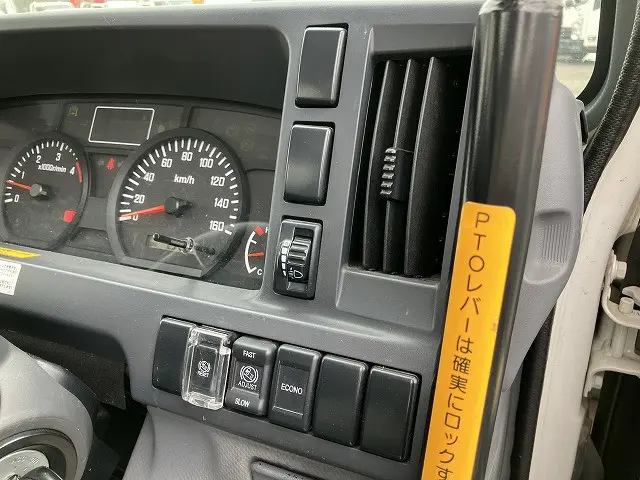 いすゞ エルフ TPG-NKR85N(2WD)の写真28