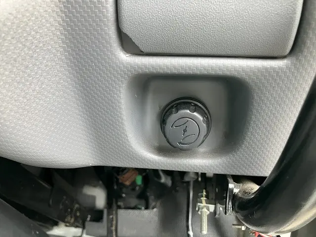 いすゞ エルフ TPG-NKR85N(2WD)の写真29