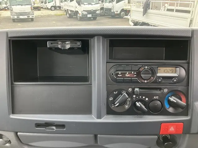 いすゞ エルフ TPG-NKR85N(2WD)の写真31