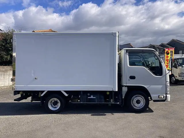 いすゞ エルフ TKG-NHR85AN(2WD)の写真5