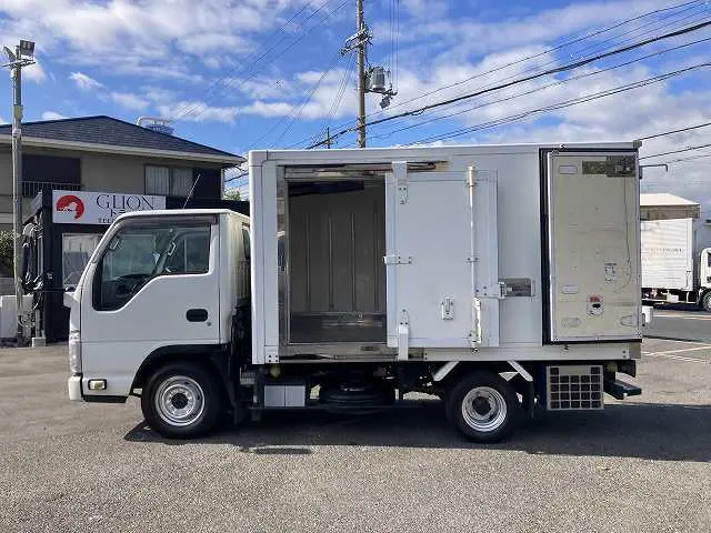 いすゞ エルフ TKG-NHR85AN(2WD)の写真9