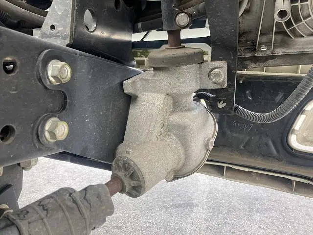 いすゞ エルフ TKG-NHR85AN(2WD)の写真15