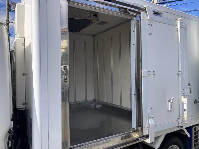 いすゞ エルフ TKG-NHR85AN(2WD)の写真27