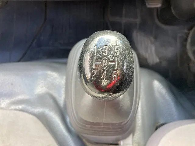 いすゞ エルフ TKG-NHR85AN(2WD)の写真47