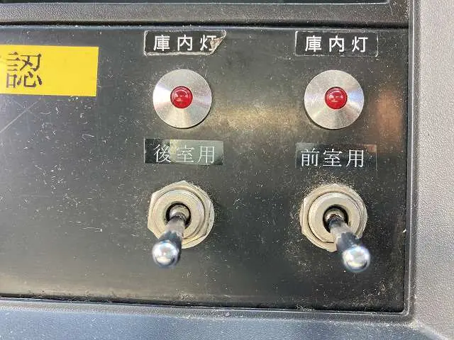 いすゞ エルフ TKG-NHR85AN(2WD)の写真48