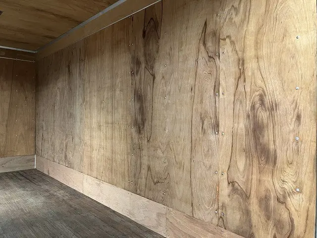 いすゞ エルフ 2RG-NPR88AN(2WD)の写真25