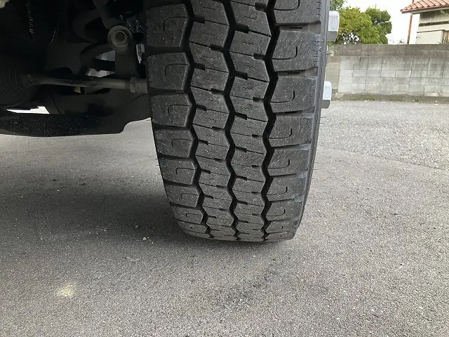 いすゞ エルフ 2RG-NPR88AN(2WD)の写真37